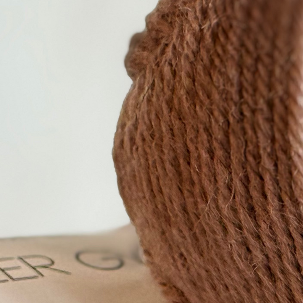 Peer Gynt Yarn Lot – Marzipan & Mocha Mousse (Sandnes Garn, Norway) - 200g