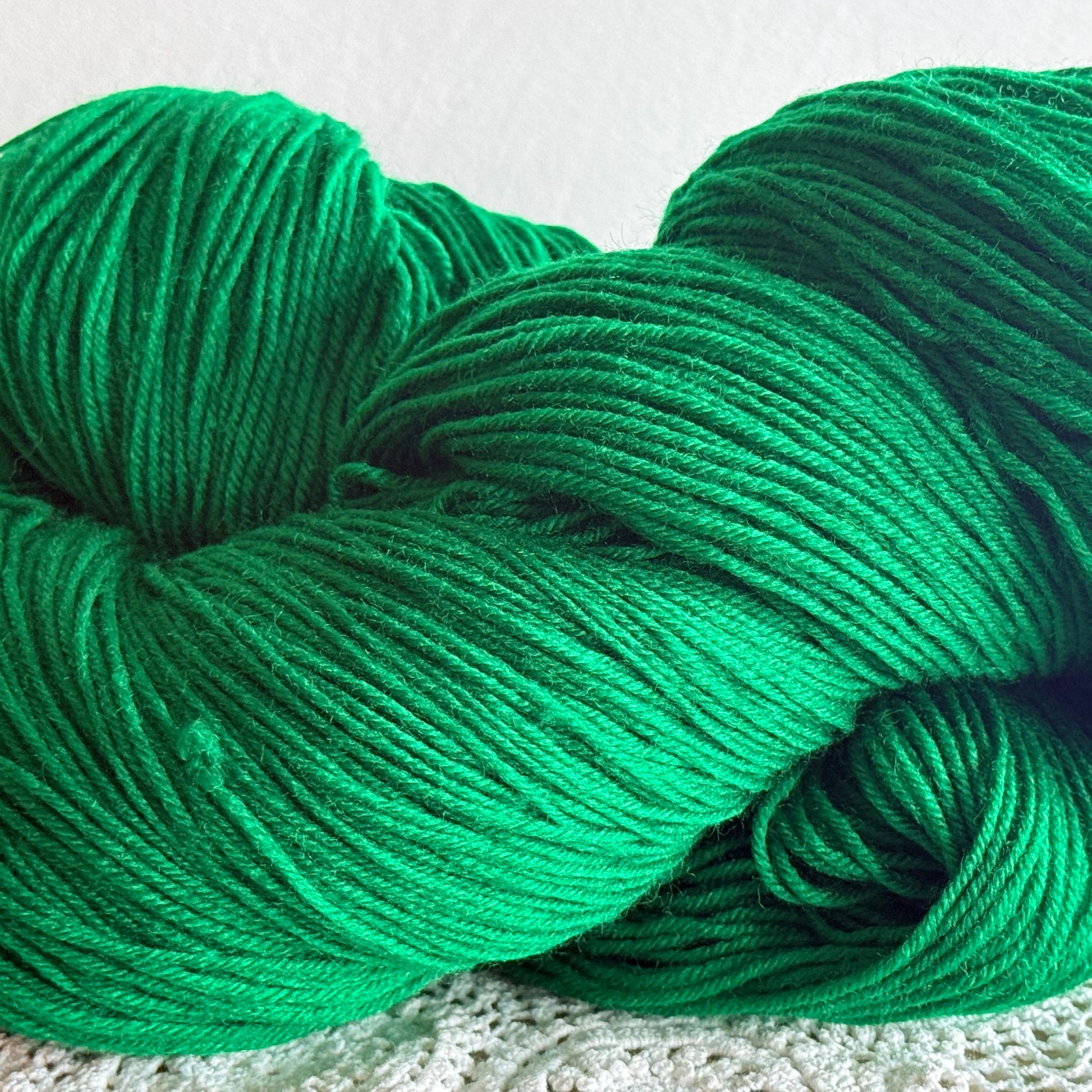 Merino Yarn – Emerald Green - 300g Hank