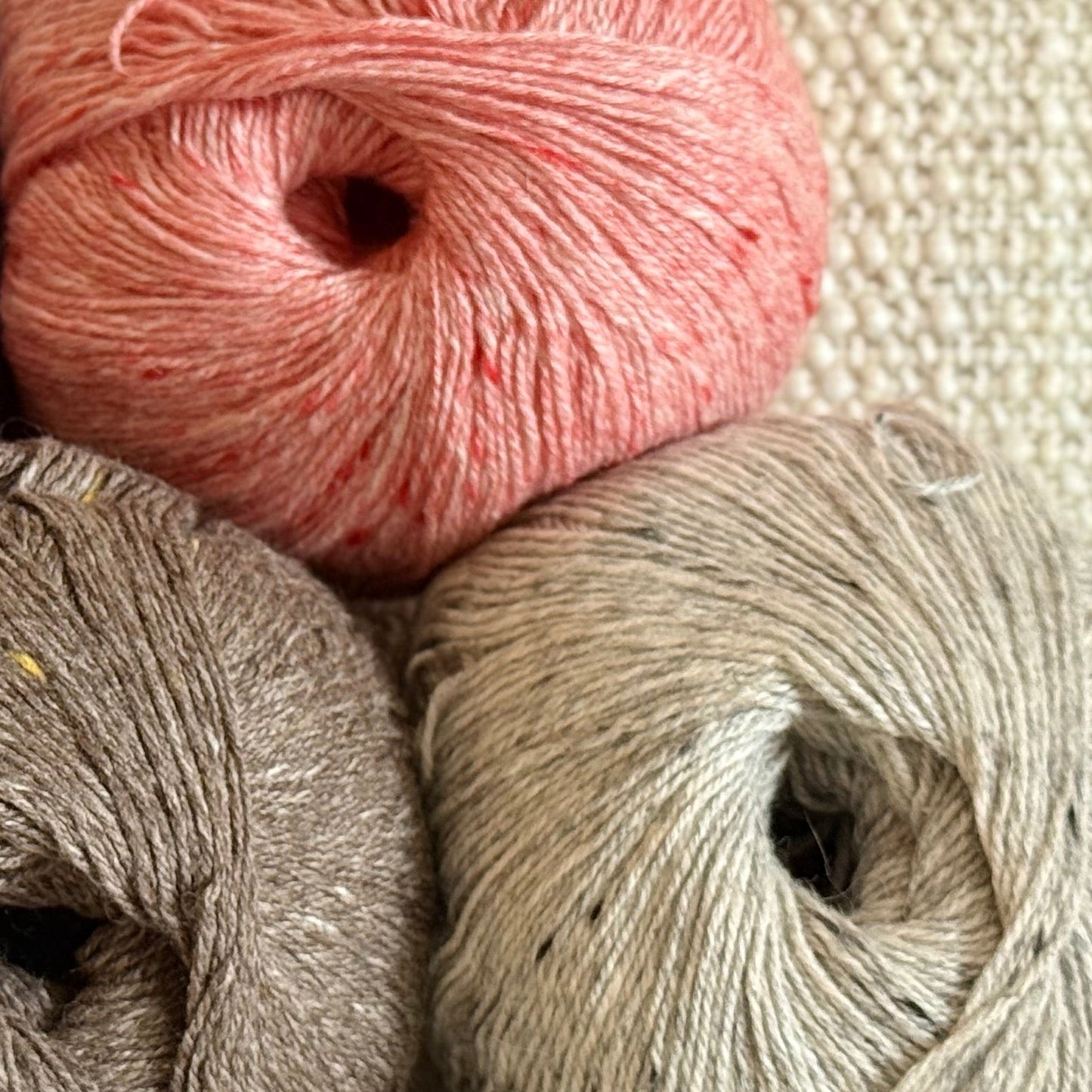100% Cashmere Lace Yarn – 5 Colourways